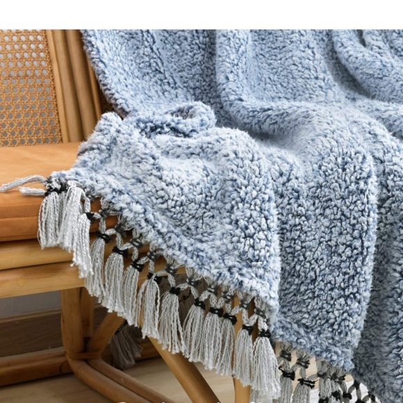 Light Blue Farmhouse Boho Sherpa Cold Weather Cute Tassel Sofa Throw Blanket - Picture 2 of 8